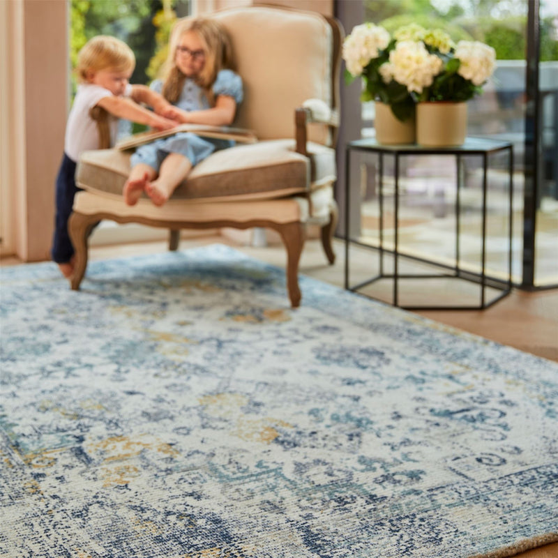 Vogue Traditional Distressed Rugs in Blue Yellow