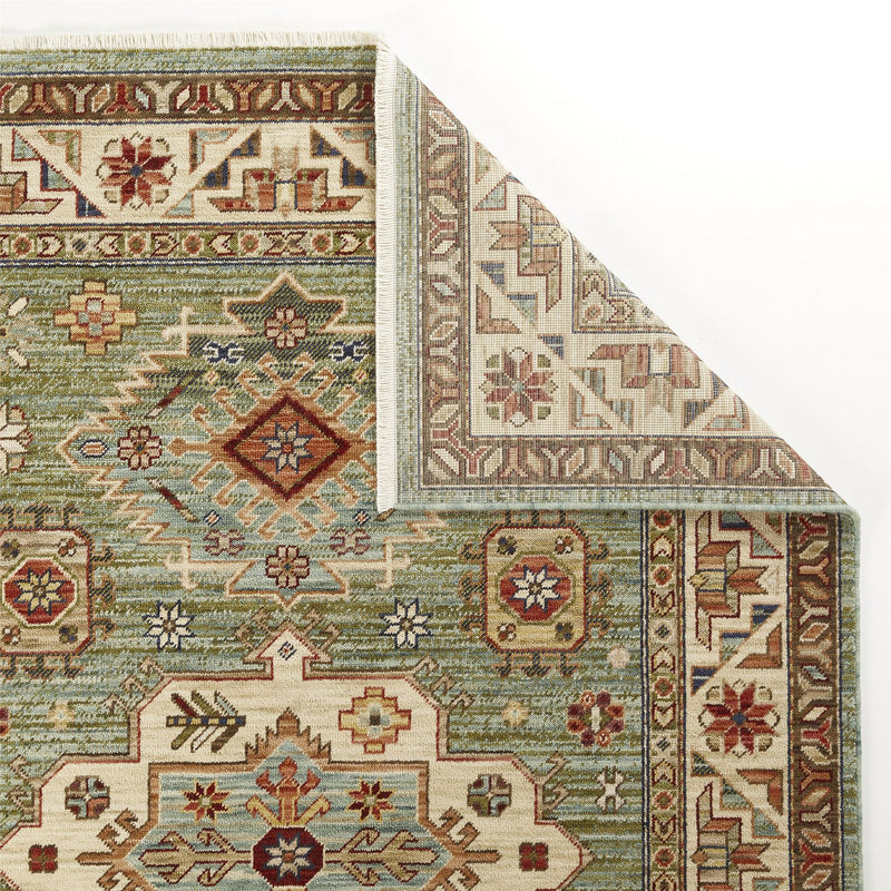 Nomad 532 L Traditional Rugs in Multi