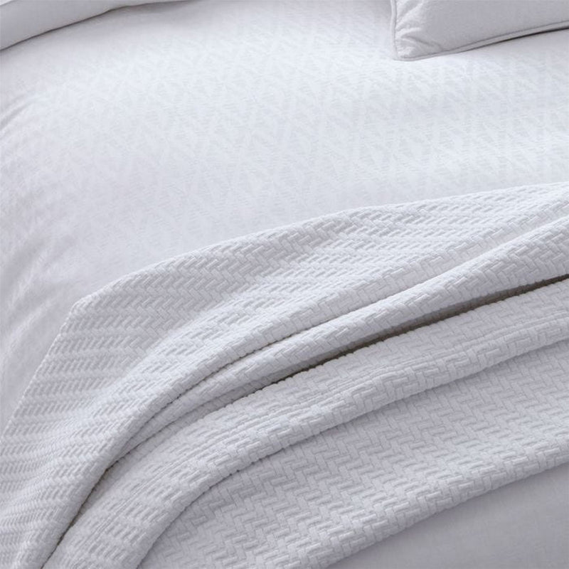 Kham Jacquard Geometric Cotton Bedding in White