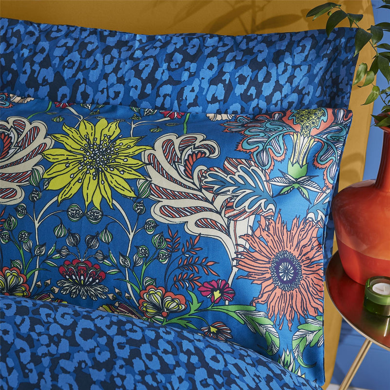 Gardenia Bedding Set with Pillowcase by Matthew Williamson in Blue