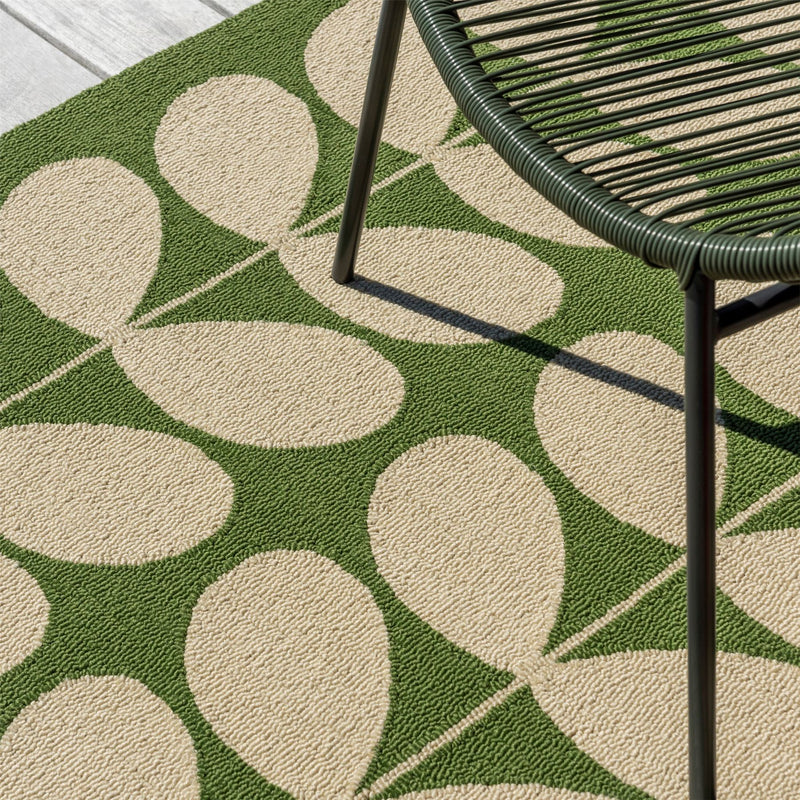 Solid Stem Indoor Outdoor Rug 463607 by Orla Kiely in Basil Green