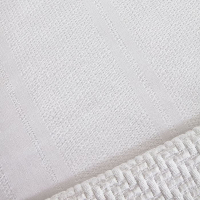 Tenno Plain Dye Seersucker Stripe Bedding in White